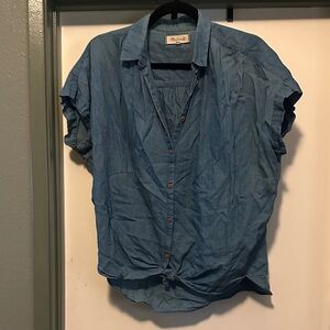 Madewell chambray button down shirt size small
